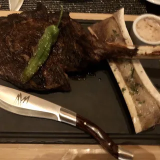 Wagyu Beef Tomahawk Ribeye