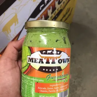 Guasacaca    Salsa especial para carnes.  Deliciosa.