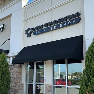 New store in Eagle Creek Shopping Center