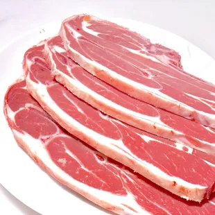 Lamb shoulder chop (bone in) 3/8" thick 羊肩扒 $4.5/lb