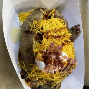 Baked potato with chopped beef