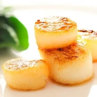 Meats2U Scallops:  sweet and succulent.