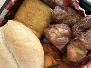 Peruanisima Bakery