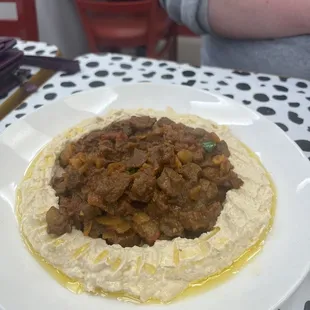 Hummus with meat