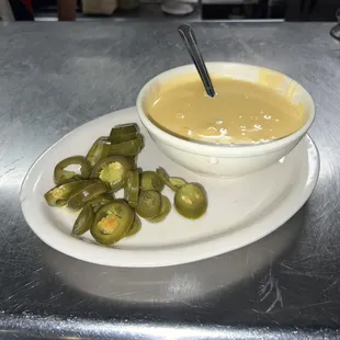 Chile con Queso Medium