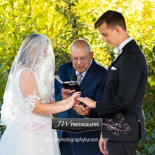 Wedding photography at Medella Vina Ranch in Tucson Arizona by JW photography