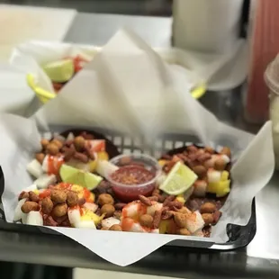Taquitos de fruta / Tamarind-Fruit Wraps