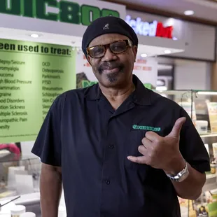 Visit Carty at our Pearlridge Kiosk