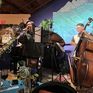 Rachel Gonzales and Honolulu Jazz Quartet