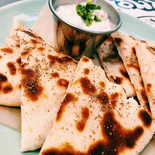 Toasted Pita and Tzatziki Dip