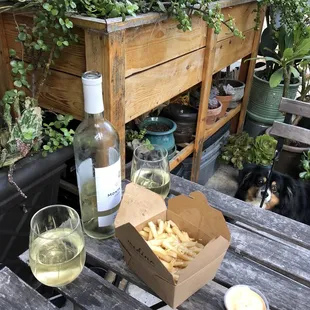 Garlic fries and wine from Valle de Guadalupe