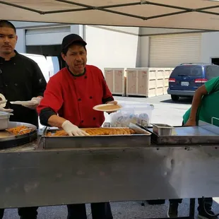Jesus with his Son and Nephew preparing our churros...very delicious :)