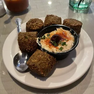 Falafel with hummus