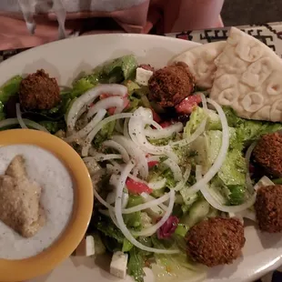 Falafel Salad