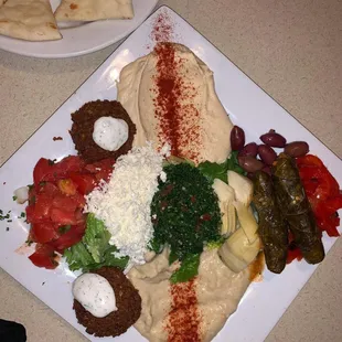 Appetizer combo platter