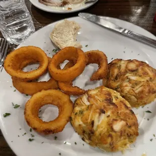 Crab Cake Platter (2)
