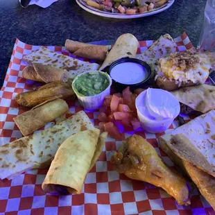 Sampler platter for 1