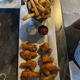 Medusa Bar & Grill