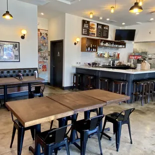 Nice casual ambiance