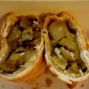 Vegan Curry Puff Exposed $5.75 (05/16/24). @MeeDeeThaiKitchen #Fairfax #ThaiFood #FoodPorn