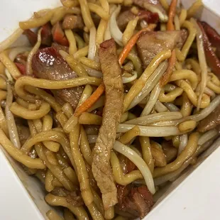 Chicken Lo Mein
