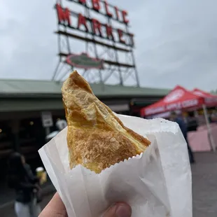 Curry puff pastry