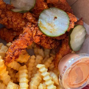 Hot chicken tender box