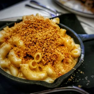 Smoke Gouda Mac and cheese