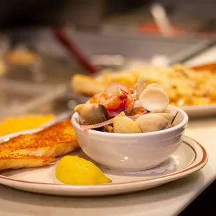 clams and bread