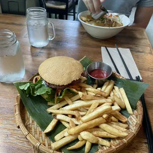 Banh Mi Burger