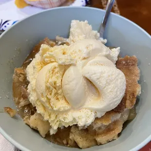 Apple cobbler