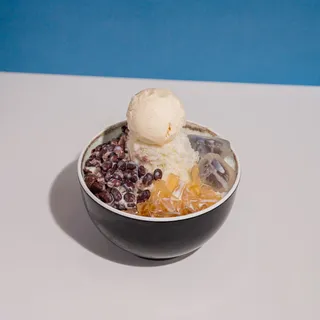 Crystal Mochi Milk Shaved Ice