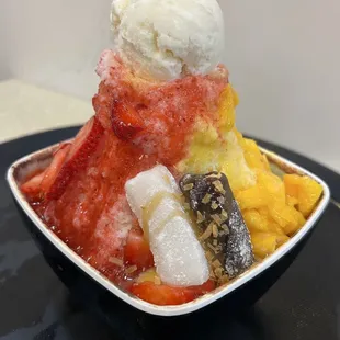 Medium Mangoberry Shave Ice
