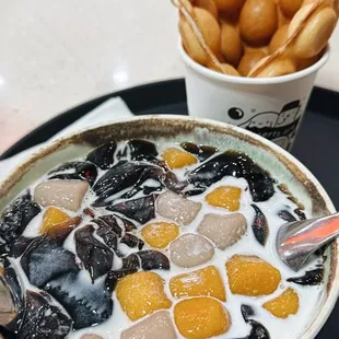 Grass Jelly Special &amp; Puff