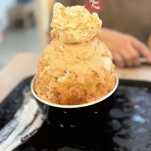 Thai tea shaved ice cream