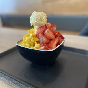 Mangoberry milk Shaved ice