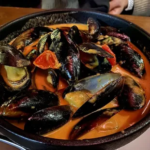 Bisque Mussels