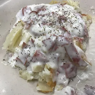 Half an order of the chipped beef over home fries! The other half is in my belly!!!
