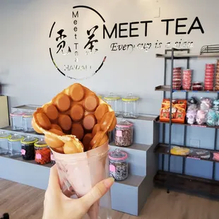 Plain bubble waffle IG @eatswithmarisa