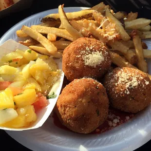 Fried Mac and Cheese Balls ... so good!