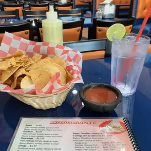 great thick chips &amp; nice salsa