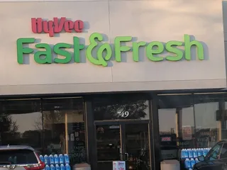 Hy-Vee Fast & Fresh