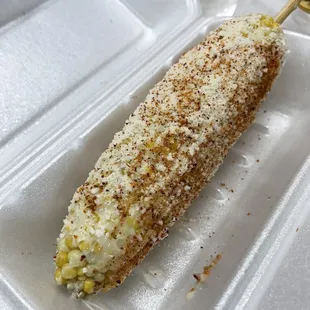 Elote preparado (corn on the cob)