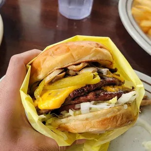 Double burger with Ortega Chili and Mushrooms