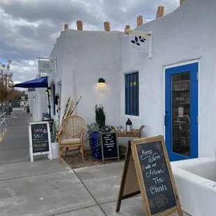 Store front at El Vado