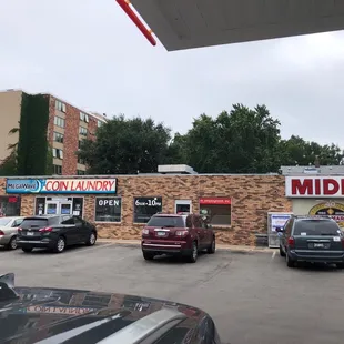 Front of building, great location