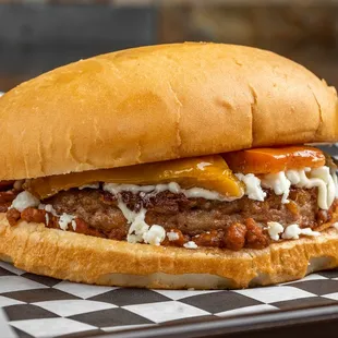 QuarterBack V-Burger:
(Beyond) Gourmet Burger patty, tomato Chraimeh dressing, feta cheese and grilled veggies.