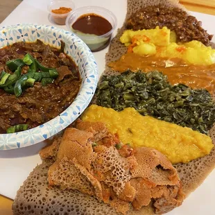 Awaze Tibs and Veggie Combo