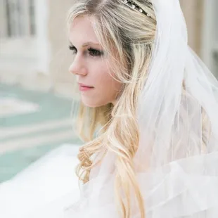 Real Bridal Portraits at the Aldridge House - Wedding Planned by Meggie Francisco, Photography by Stephanie Brazzle