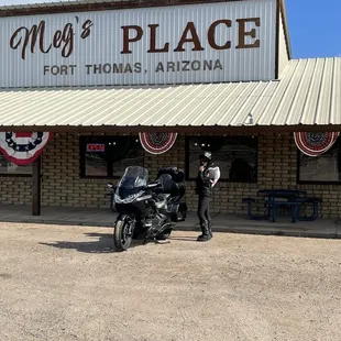 This place has great food and great service at a great price!  Been here 4 times, never disappointed!